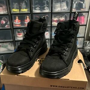 Size 7 black +black  Combs style  Dr martens boots
